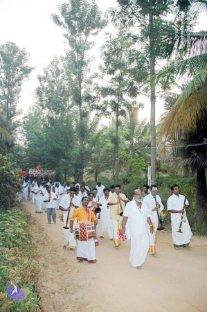 20050101 Jayanthi 2005 ashram (163) CMP WM 11.jpg