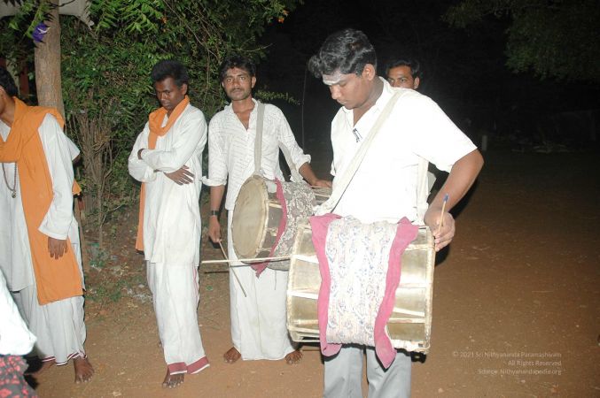 20070509 NUCourses Traditional Udal Kattumurthi 7407.jpg