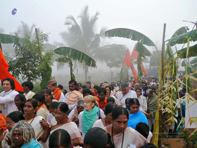 20080101 more-procession-temple 070286.jpg