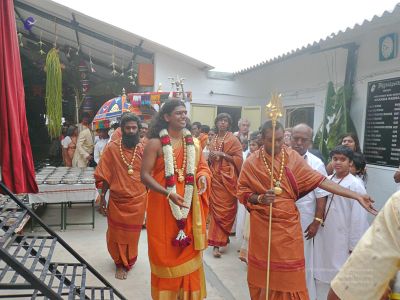 20080101 more-procession-temple 070345.jpg