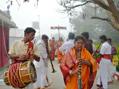 20080101 more-procession-temple 070351.jpg