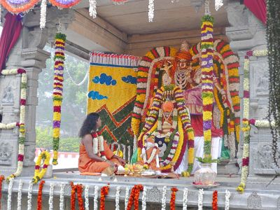 20080101 more-procession-temple 070559.jpg