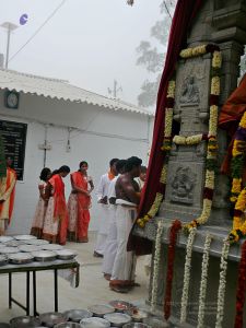 20080101 more-procession-temple 070650.jpg