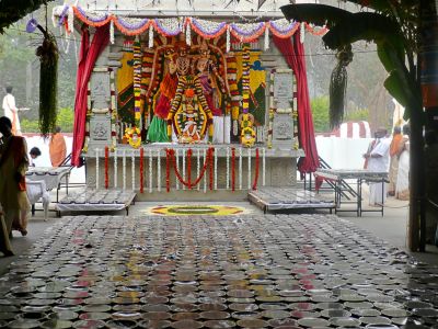 20080101 more-procession-temple 070659.jpg