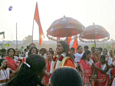 20080101 more procession 070177.jpg