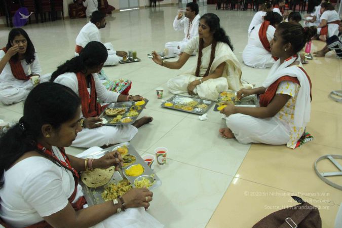 File:Nithyananda-Annalaya-2014-01-01-1xMiHuT6RFfVz9pVFU5ET wGo-kaWp2U4.jpg