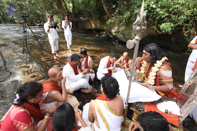 File:Nithyananda-Annalaya-2014-01-01-1-wjnPHPSyDWYm4udw0IIksX9kU9GB 38.jpg