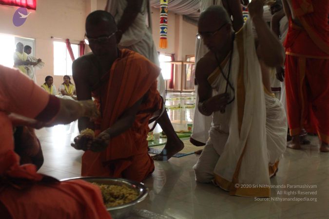 File:Nithyananda-Annalaya-2011-01-01-1KbCgpH9VFZvt53ImUmxaWrbXZRW2oMqf.jpg
