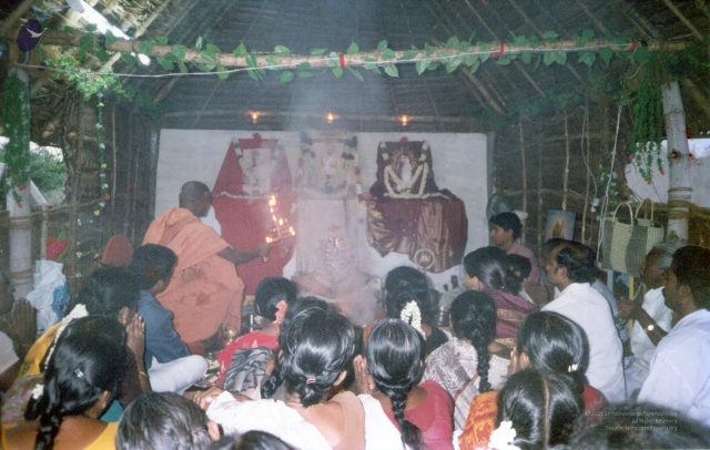 2001 - Tiruchengode Homa and Pada Puja5.jpg