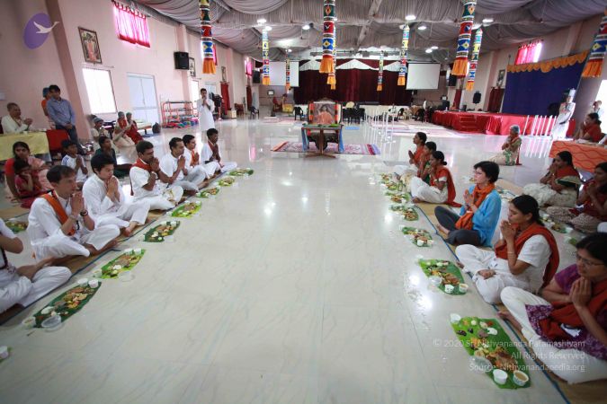 File:Nithyananda-Annalaya-2012-01-01-1M5v9jlxAvo7zdarQ0AuL28V9yvTq5k- .jpg