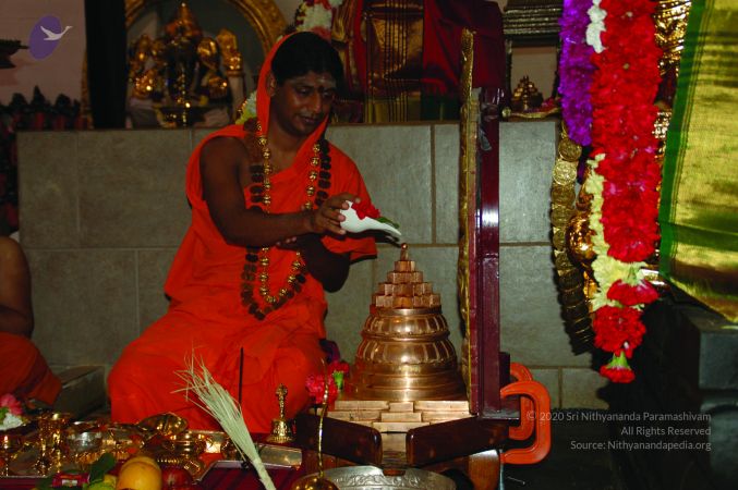 17Oct2009 Los Angeles Lalita Trishati Puja 07 CMP WM.jpg