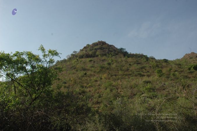 19780101 Inner Girivala Tiruvannamalai 10May2007 112-111.jpg