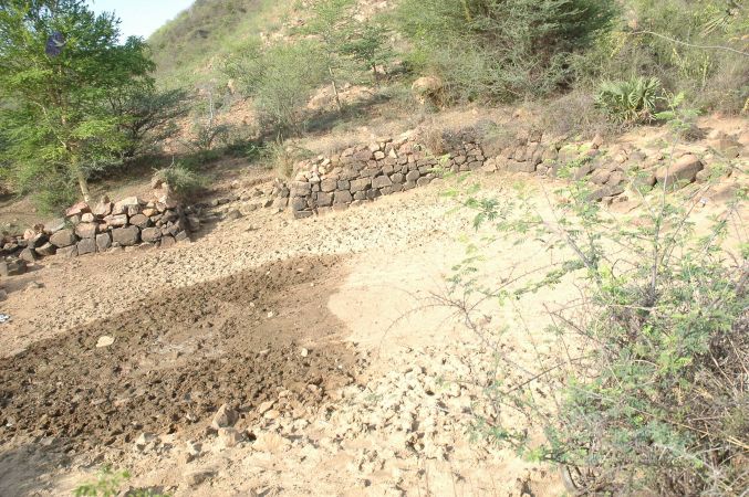 19780101 Inner Girivala Tiruvannamalai 10May2007 193-192.jpg