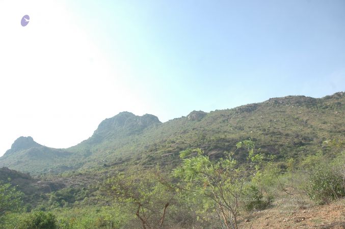 19780101 Inner Girivala Tiruvannamalai 10May2007 332-331.jpg