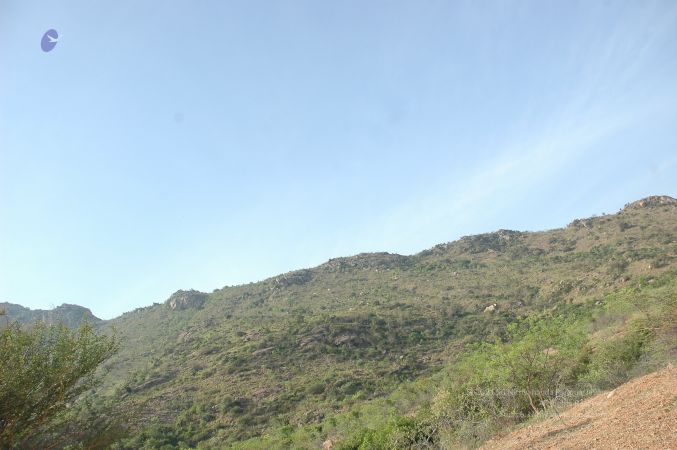 19780101 Inner Girivala Tiruvannamalai 10May2007 356-355.jpg