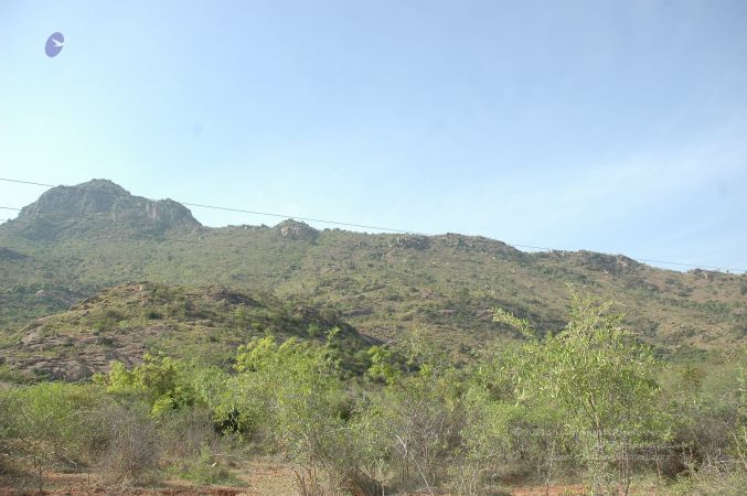 19780101 Inner Girivala Tiruvannamalai 10May2007 358-357.jpg