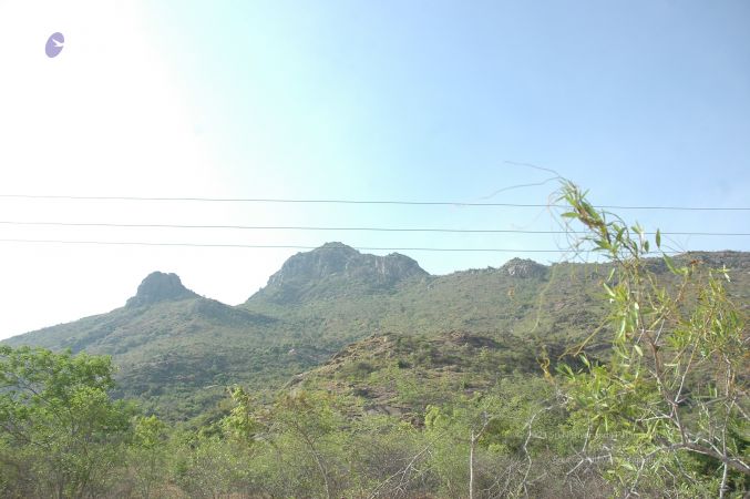 19780101 Inner Girivala Tiruvannamalai 10May2007 359-358.jpg