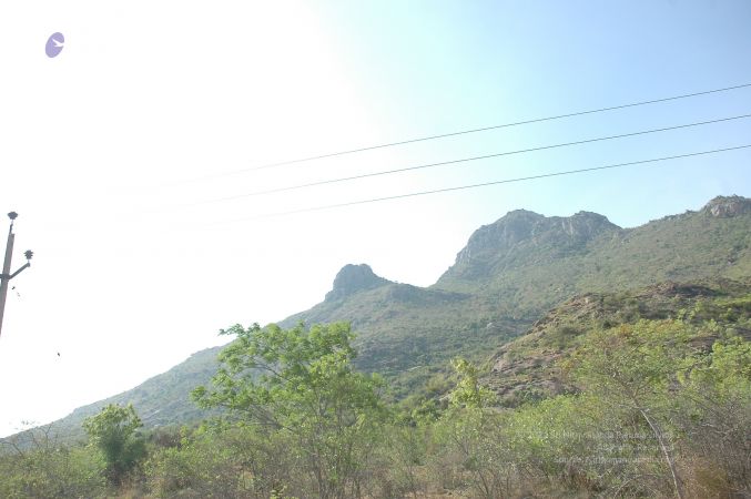 19780101 Inner Girivala Tiruvannamalai 10May2007 360-359.jpg