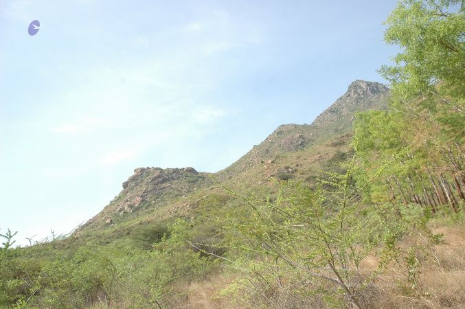 19780101 Inner Girivala Tiruvannamalai 10May2007 493-492.jpg