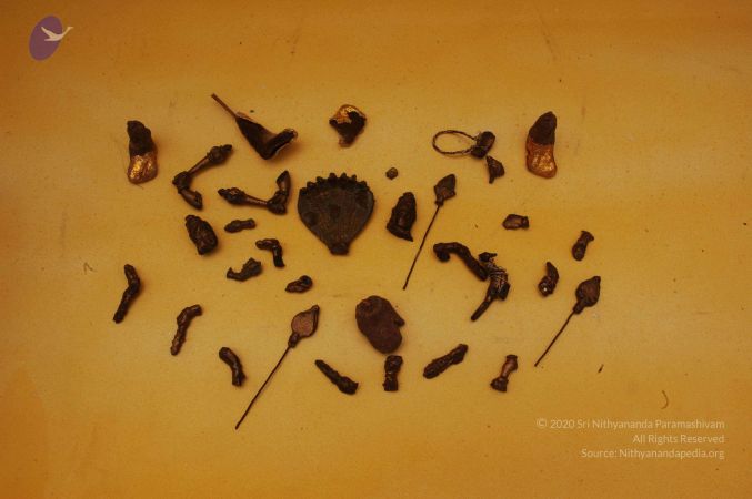 19780101 Photo 96 1fw4xNAiiZPqypCD78q LuyowbtkqN7yV.jpg