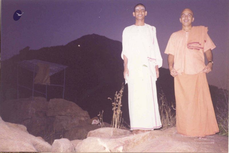 File:1997 RK Mutt Swamis Visit to TVM 1.jpg