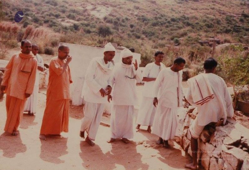 File:1997 RK Mutt Swamis Visit to TVM 8.jpg