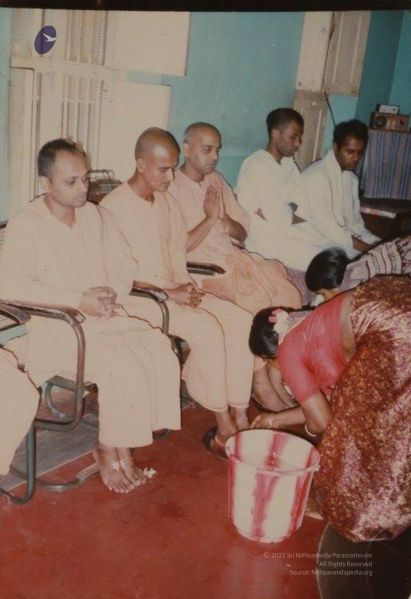 File:1997 RK Mutt Swamis Visit to TVM 9.jpg