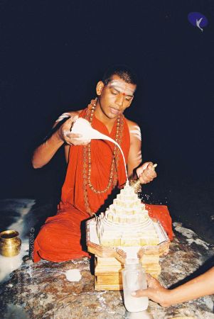 20010101 Photo 16 1MHbWzIZp1mjY9vuvT7ATuffKiRgg40Wn.jpg