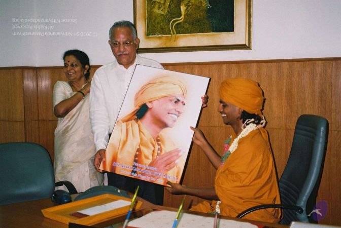 20020101 Photo 136 1JA8urZlEWWSClt4X42FSUTdpLZG5nlj-.jpg