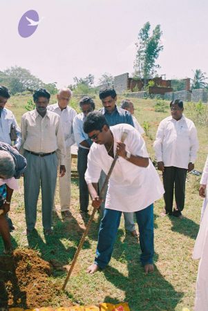 20020101 Photo 26 1lNLL6rzG6Hpf9Fjk8unMxpeNMX9yL-7b.jpg