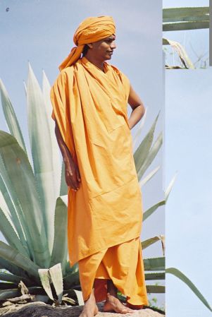 2002 F1030036-36.jpg