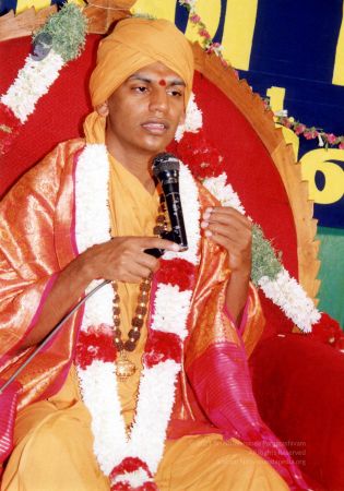 2002 PA083 PA-083-051001.jpg