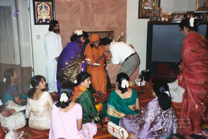 20030801 LosAngeles 20030801 Photo 6 1HSL4rof49xVxIuQnipnI6kTmJOjYifK5-06.jpg