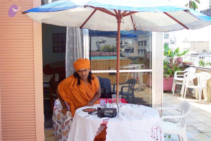 20040101 Photo 14 1CMJm25NNuo3f55jxRzWMIks-U4AMb386.jpg