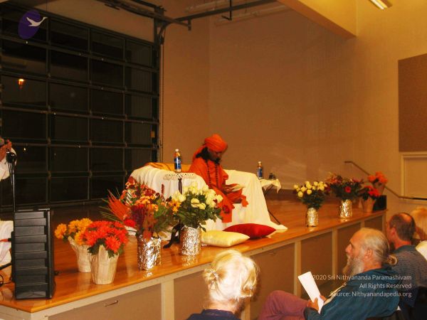 20040101 Photo 3 18OhAIiBeuJQLcpiGQnP5OjGM201zlj V.jpg