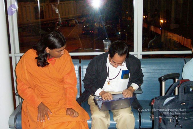 20040101 Photo 75 1RPh5WkHETRU-Xz8t-1lXm7jA5WI8PdBK.jpg