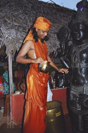 20040610 Photo 1004 1vJGWQM9dDcczXLRPYoL-3Q guto7qqEj.JPG