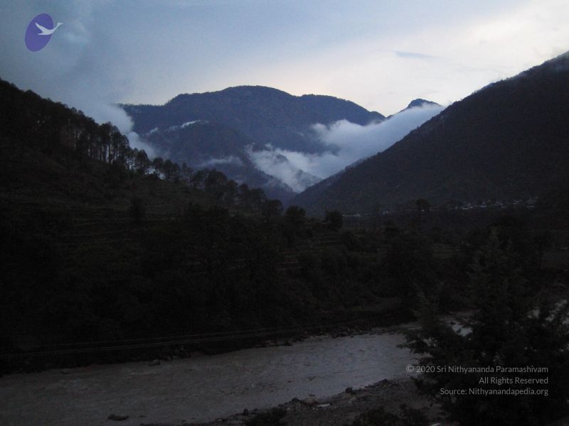 File:200406xx 36 himalayan tour 013 CMP WM.jpg