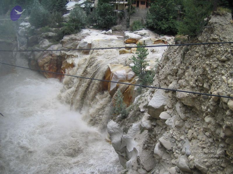 File:200406xx 36 himalayan tour 049 CMP WM.jpg