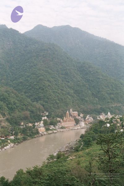 File:200406xx 5 gkvale-1AA001A CMP WM.jpg