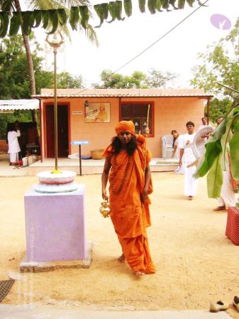 20040702 Photo 208 1fIMRx4kkA0xVs3DJI3tOgBWvs54UT-U .jpg