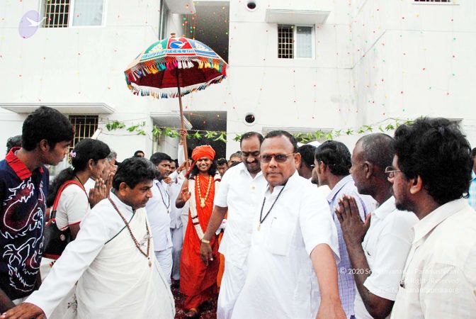 2004DSC 0101 CMP WM33333.jpg