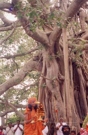 2004 - First Sannyas Deeksha At AdiKailaasa-412 008.jpg