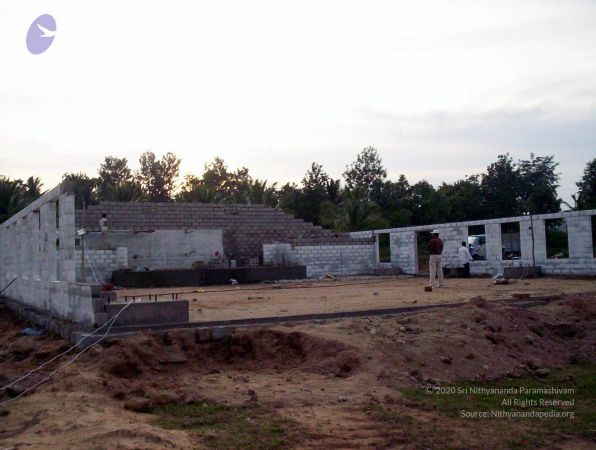 2005 106 CMP WM01.jpg