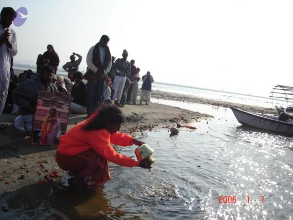 20060108 Photo 1073 1Zuku0iVqVPDPAxAluq3XRdabENnZw69r.JPG