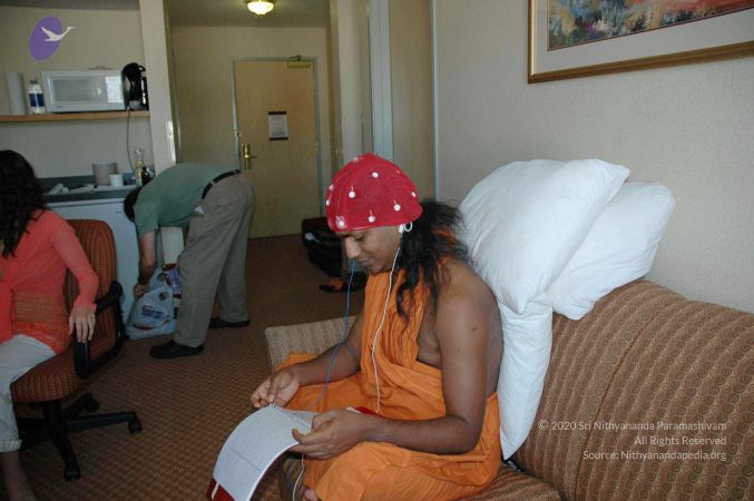 20060428 Photo 227 1qY8Xt-GZQ3GNuOWbcnLGRO3uNGcZXOVJ.jpg