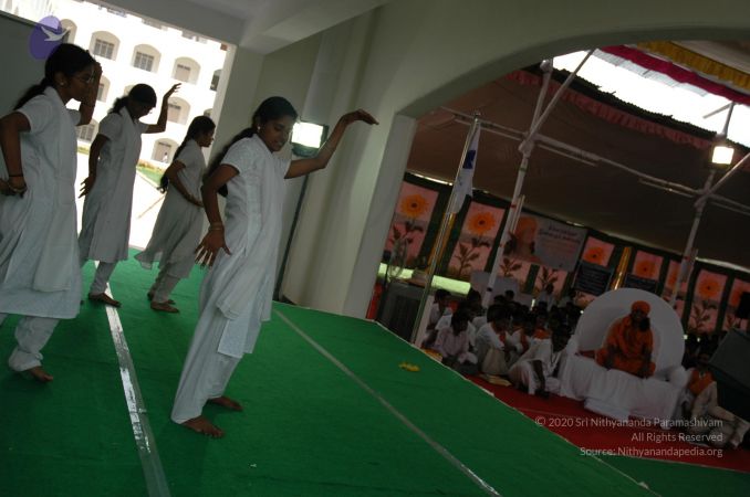 20060917 Photo 1298 1QzPmr0soxYrEFSzXpENKgMwj zYJyllR.JPG