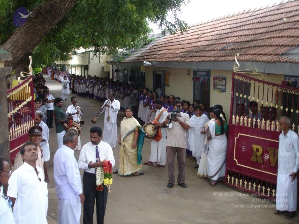 20061010 Photo 135 1GC7zl1vXXq0InD1NPs9EQncevtGCCdLP.jpg