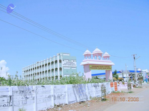 20061015 Photo 64 1g9wM7wV91OT8EYh4XgH5PDG6zE2GGf-n.jpg