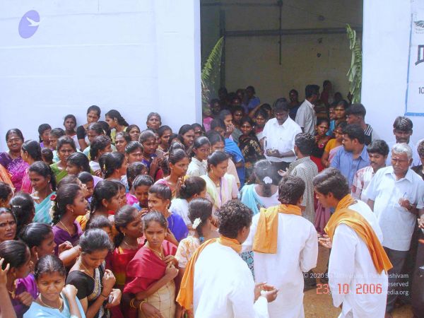 20061023 Photo 10 1GNjOGw9Tbn4u0mwax8ZxywUZXpyFoYra.jpg